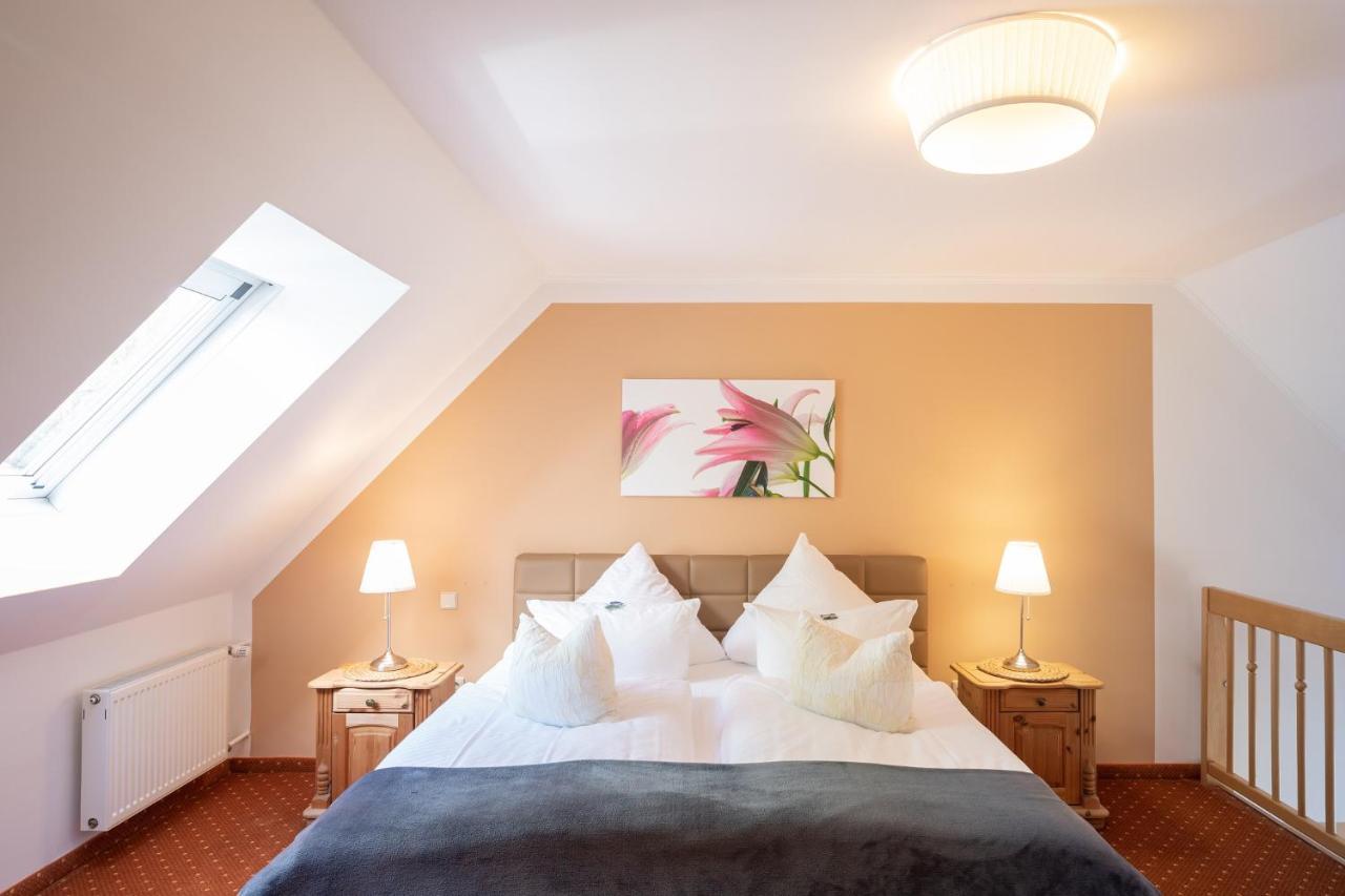 Seehotel Lindenhof Люхен Екстериор снимка