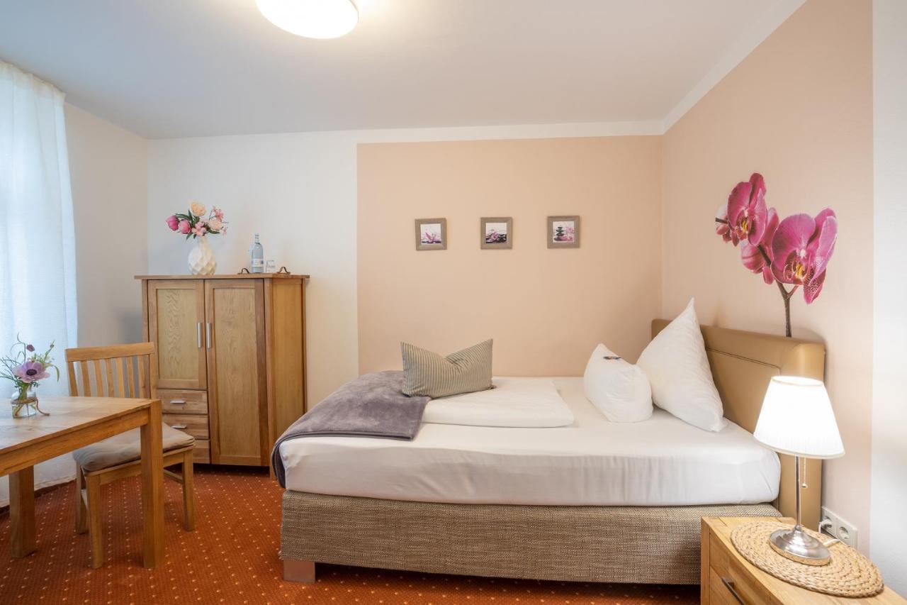 Seehotel Lindenhof Люхен Екстериор снимка