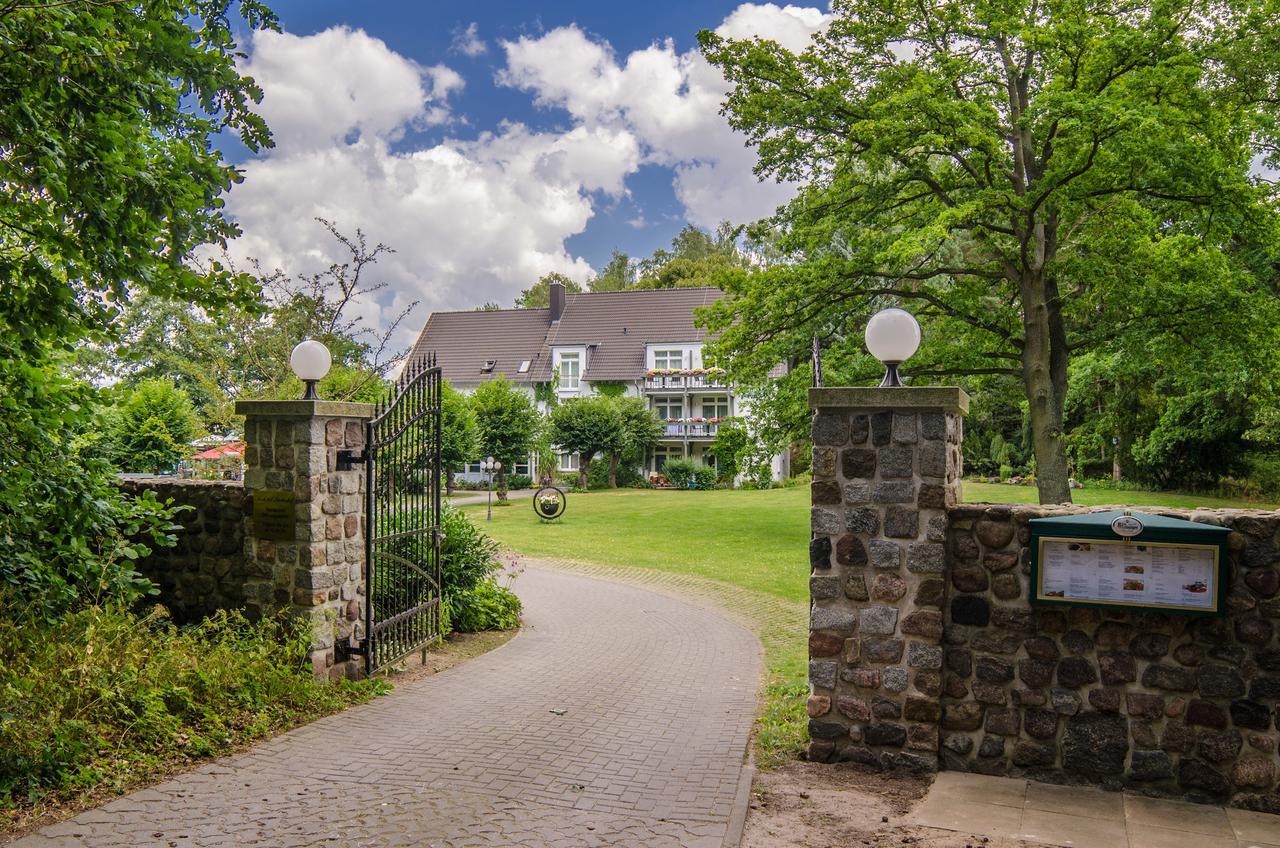 Seehotel Lindenhof Люхен Екстериор снимка