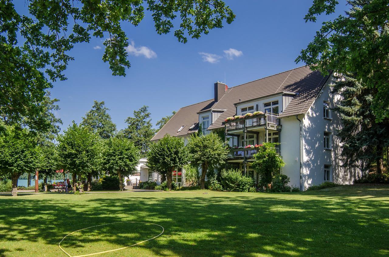 Seehotel Lindenhof Люхен Екстериор снимка