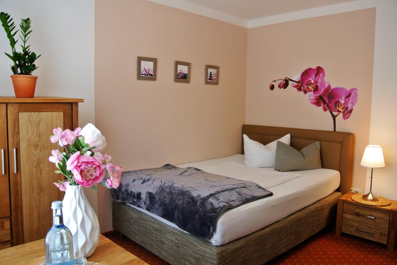 Seehotel Lindenhof Люхен Екстериор снимка