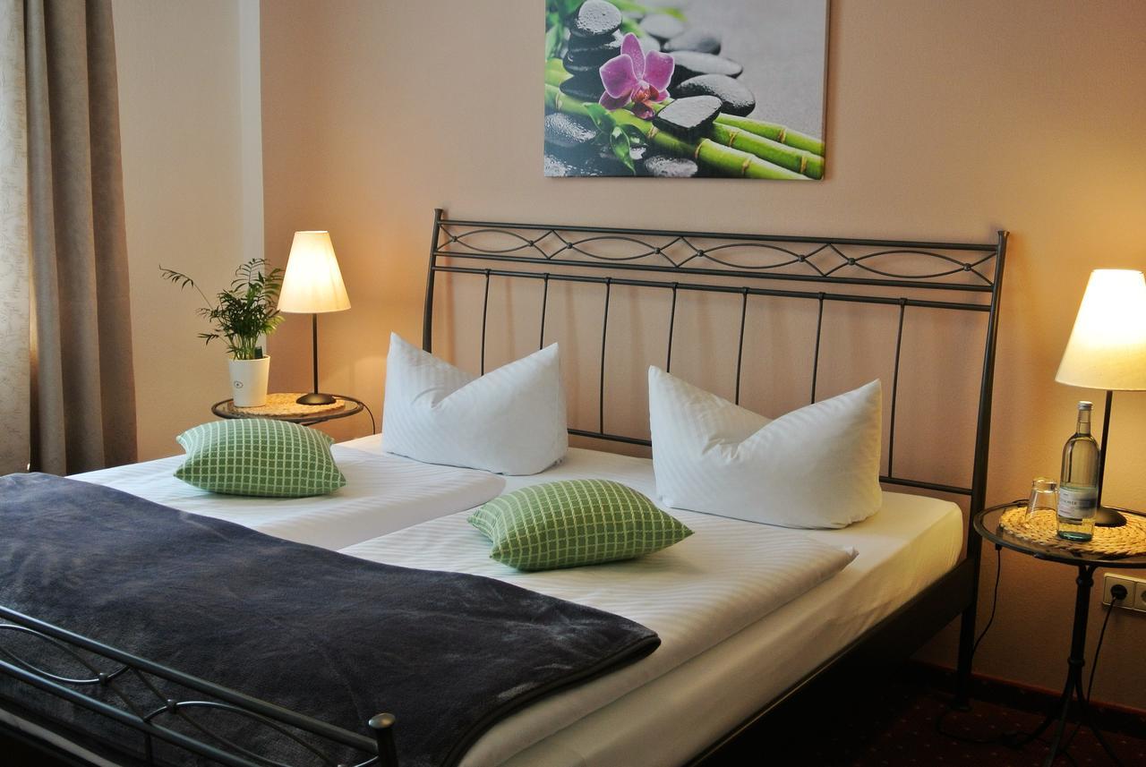 Seehotel Lindenhof Люхен Екстериор снимка