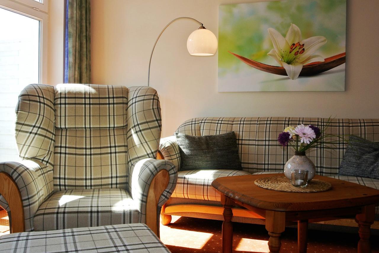 Seehotel Lindenhof Люхен Екстериор снимка