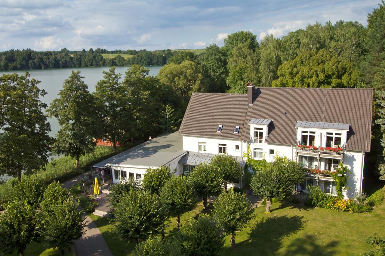 Seehotel Lindenhof Люхен Екстериор снимка