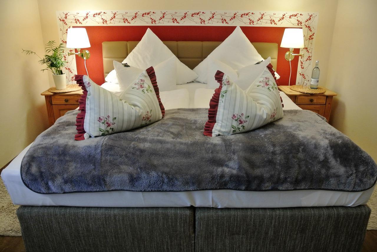 Seehotel Lindenhof Люхен Екстериор снимка